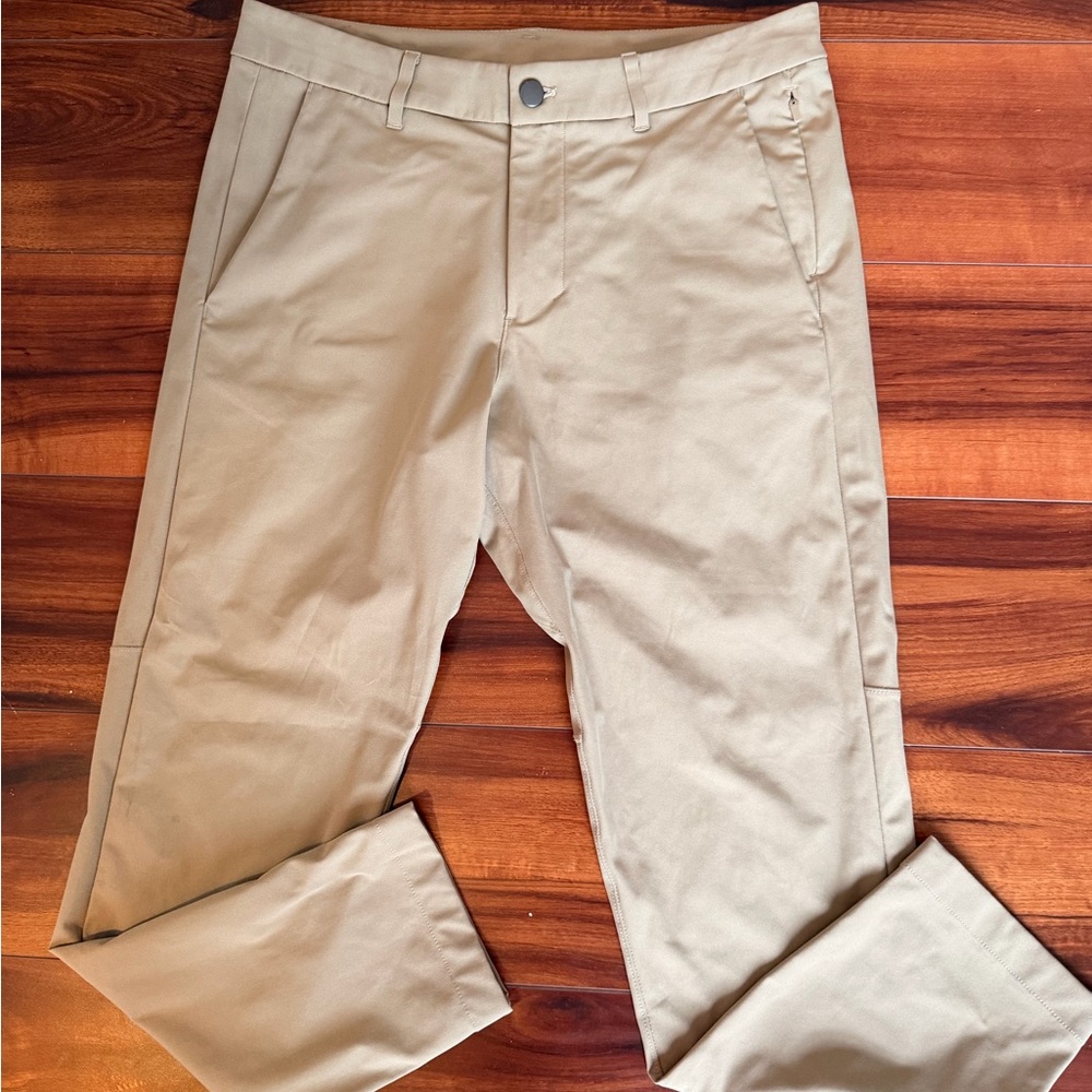 Lululemon Men's Khaki pant